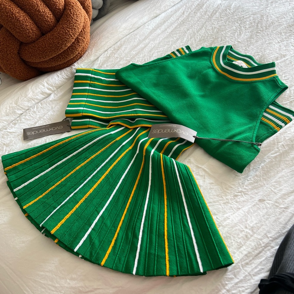 New York and Company 2 Piece Set